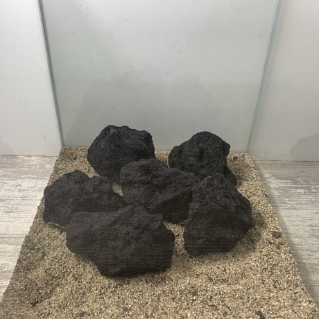 ブラック溶岩石Mサイズ   (約10cm〜15cm)　 6個セット(お得用）