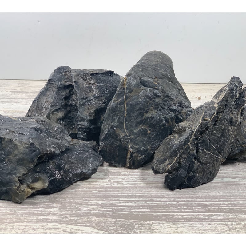 青龍石・大小MIX （大3kg＋ミニ1kg）セット | 流木専門店のアクア