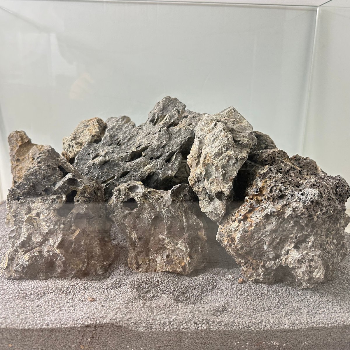 天然物火山石 NITTO SEKKO 火山岩 NITTOSEKKO 阿蘇火山岩 玉石 約20kg 約10