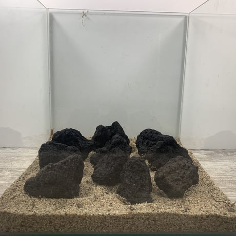 ブラック溶岩石Ｓサイズ（約５cm〜10cm)　 10個セット（お得用）