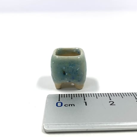 豆盆栽　玉木啓子造   No.１　【サイズ15mm以下】１点もの現物撮影