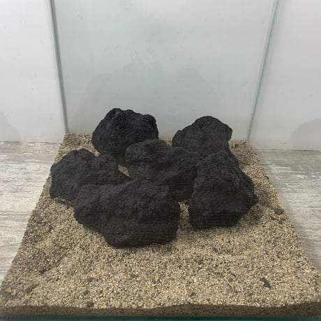 ブラック溶岩石Mサイズ   (約10cm〜15cm)　 6個セット(お得用）