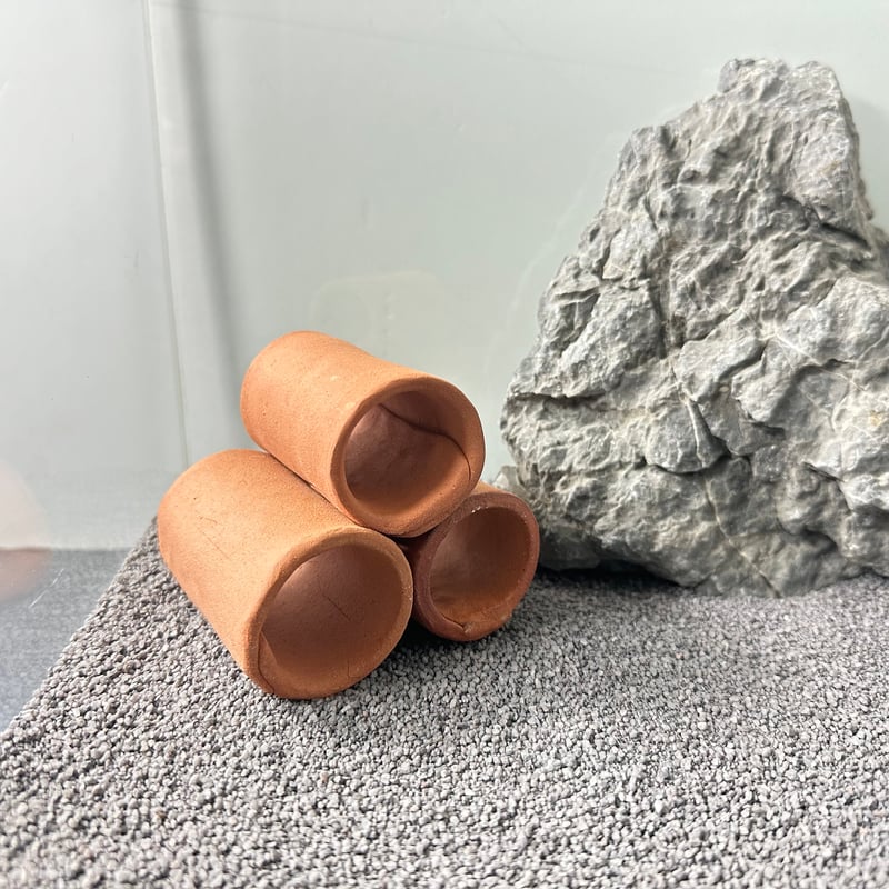 お魚シェルター（ブラウン）Sサイズ（魚の隠れ家内径約25mm前後）6本