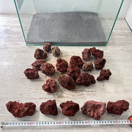 レッド溶岩石Ｓサイズ(約5cm〜10cm)　 No.6552   現物撮影（2２個入）