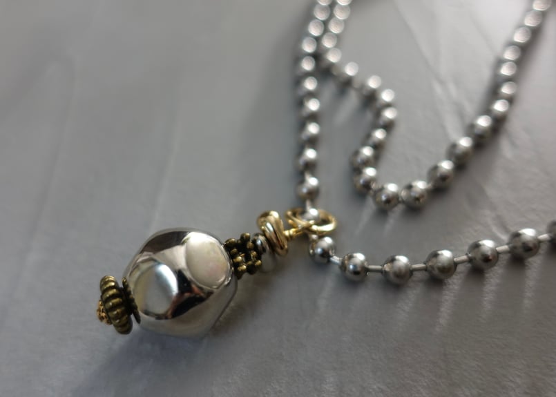 CHARMEing ／ ball chain | miebow.