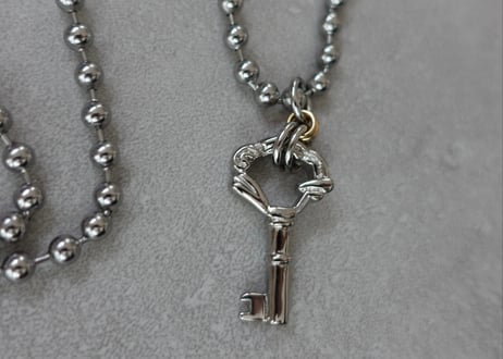 Charm 105