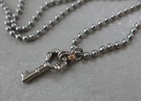Charm 105