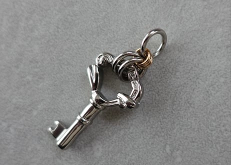 Charm 105