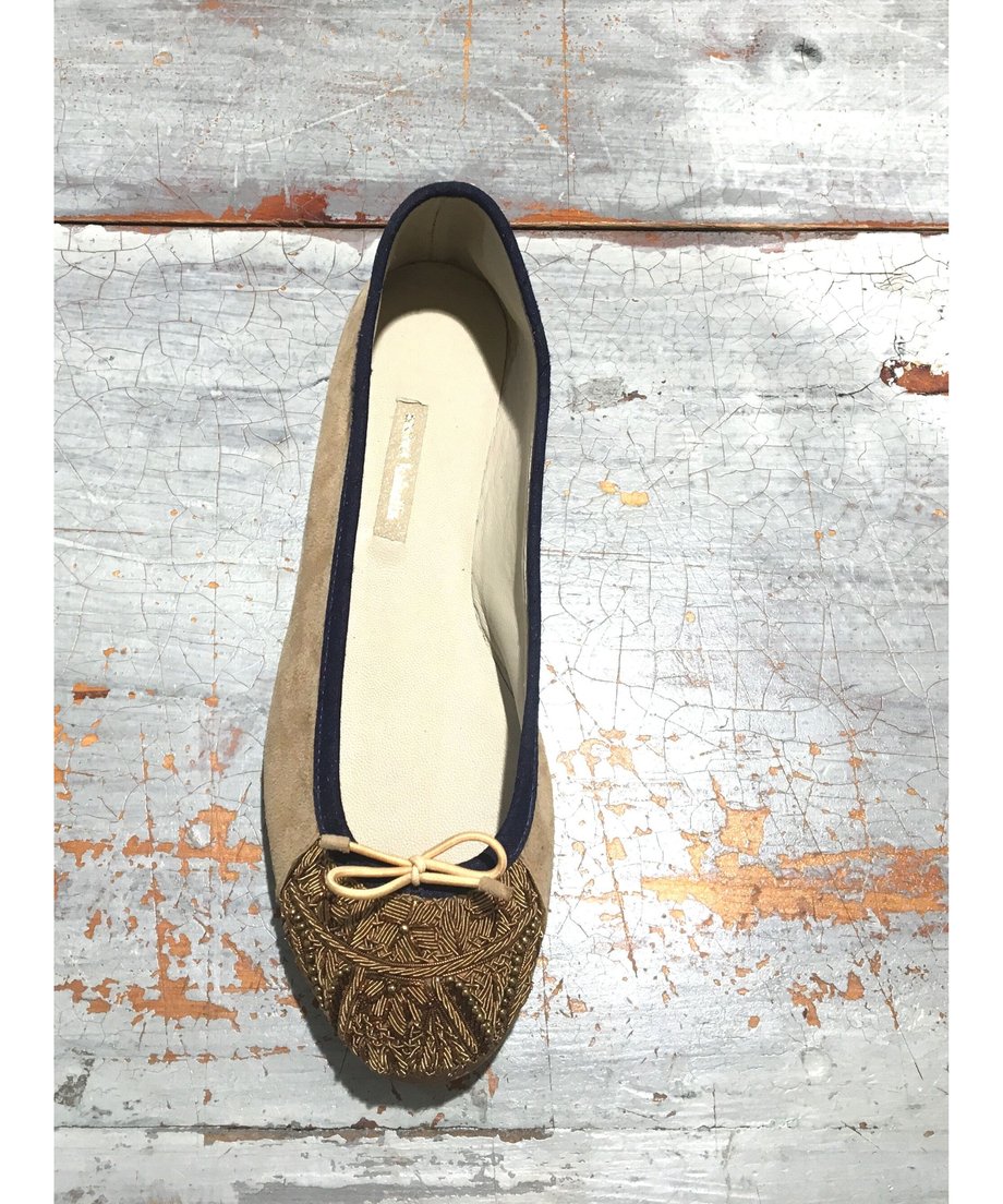 5cce9782a8945242a7dc77e3