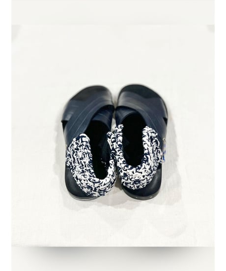 【残り僅か】Collection Privée? /クロスサンダル/White&Navy