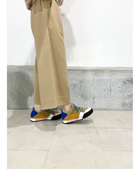 【残り僅か】CLOSED Unisex レースアップスニーカー/Golden brown