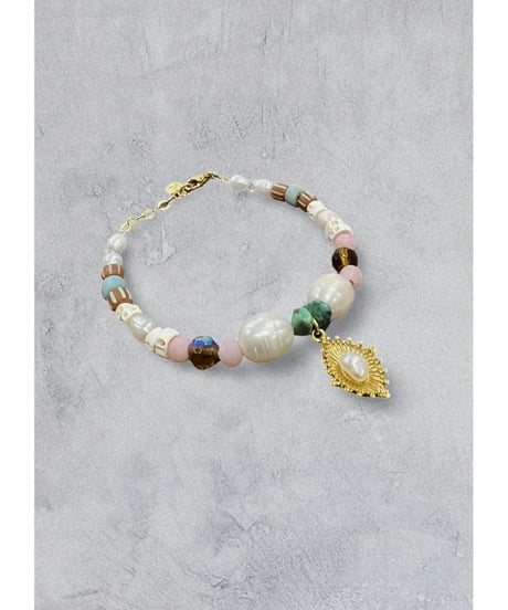 nina des criquets/Mother of pearl and bone bead bracelet 52542/Multi