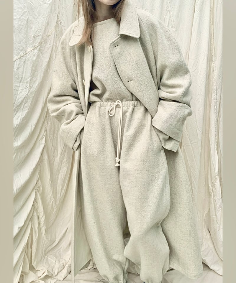 残り僅か】VONSONO/ｵｰｶﾞﾆｯｸｳｰﾙ100%・UNISEXステンカラーコート/Na