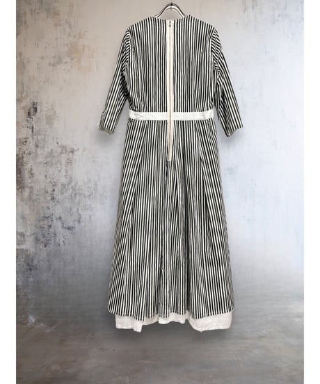【残り僅か】Hannoh wessel/ハンドプリントコットンドレス/ オリーブストライプ