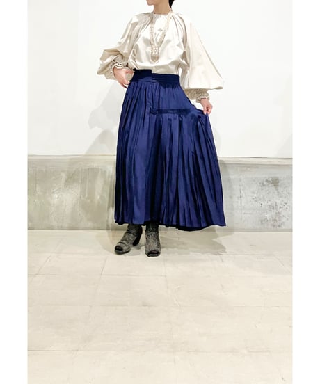 【残り僅か】 TEIJA/スカート/ｽﾑｰｽｸﾚｰﾌﾟSILK100％・ﾈｲﾋﾞｰ