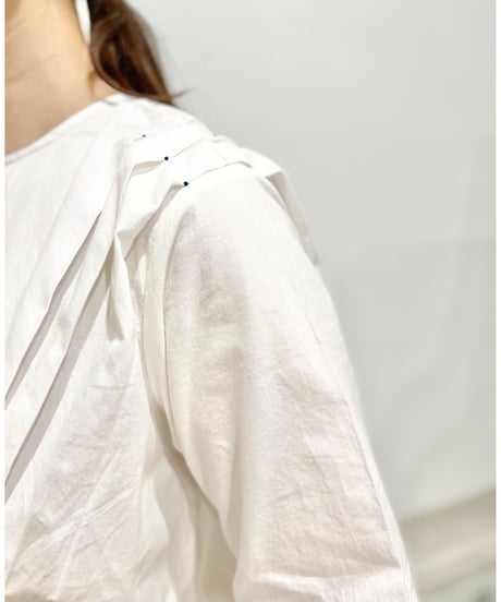 【残り僅か】Louisa Shoulder Pleated top/Ecru