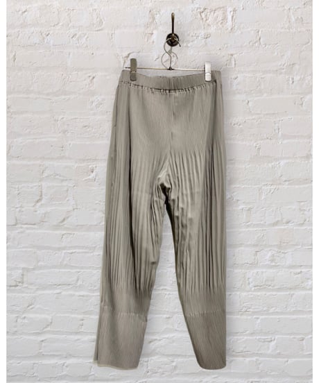 【残り僅か】Pleated Pants/Fawn グレージュ