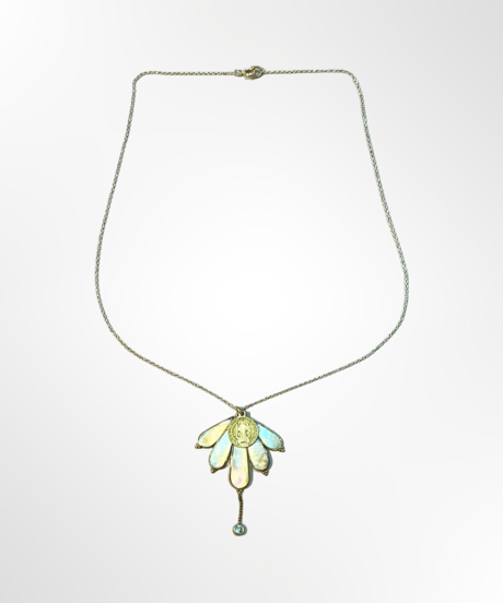 nina des criquets/Mother of Pearl and Maria ネックレス（シルバーチェーン）