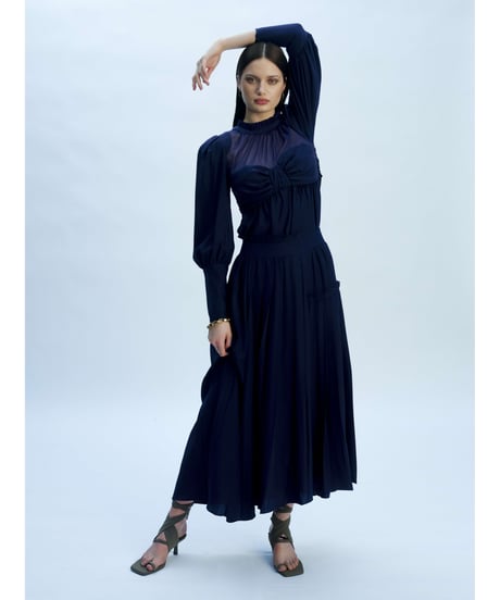 【残り僅か】 TEIJA/スカート/ｽﾑｰｽｸﾚｰﾌﾟSILK100％・ﾈｲﾋﾞｰ