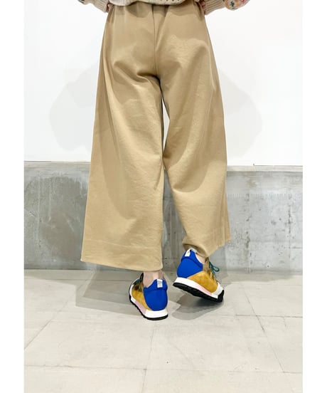 【残り僅か】CLOSED Unisex レースアップスニーカー/Golden brown