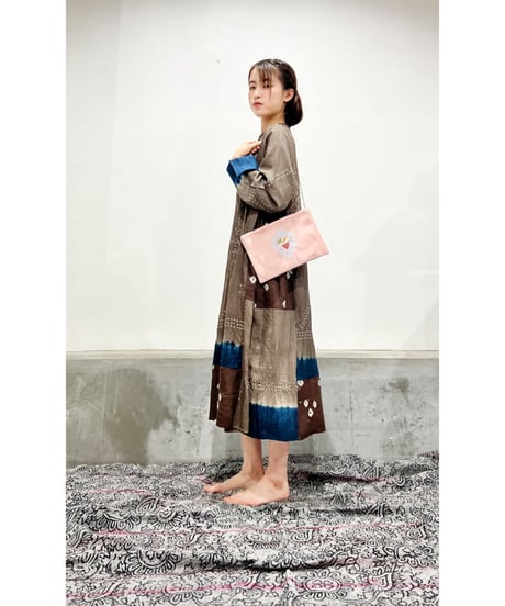 ハンド刺繍ショルダーバッグ/別珍Light pink