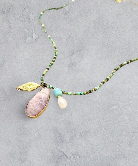 【残り僅か】nina des criquets/Amethyst & Moonstone Necklace 52527/アメジスト