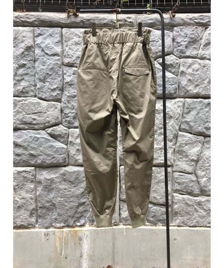 SPOLOGUM  Unisex ベルト付きベージュ/パンツ