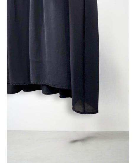 Aequamente/シルクストレッチドレス/Black