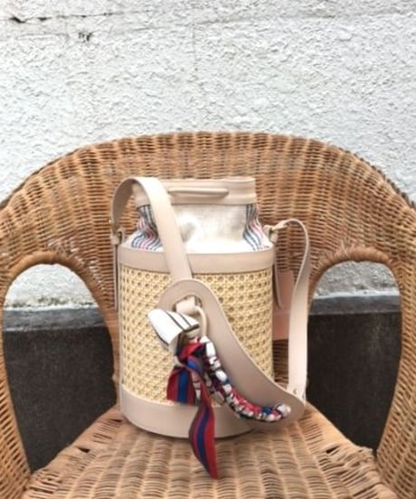 BRADARICONMAEベージュ Linen Vienna Backet Bag with Vintagescarf