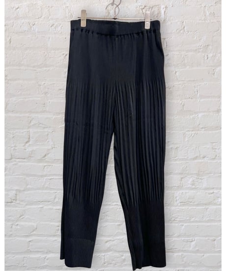 【残り僅か】Pleated Pants/Black ブラック