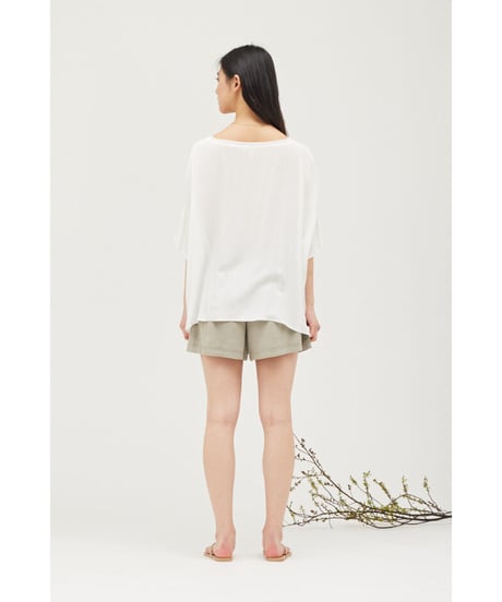 Solid over sizeトップス/Relax/Off white
