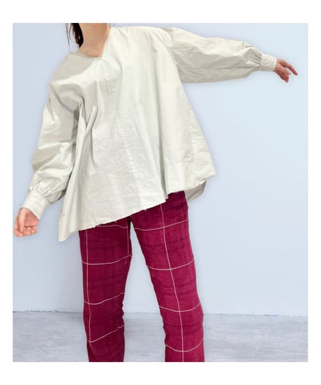 【残り僅か】Aequamente/コットントップス/オイスターグレー