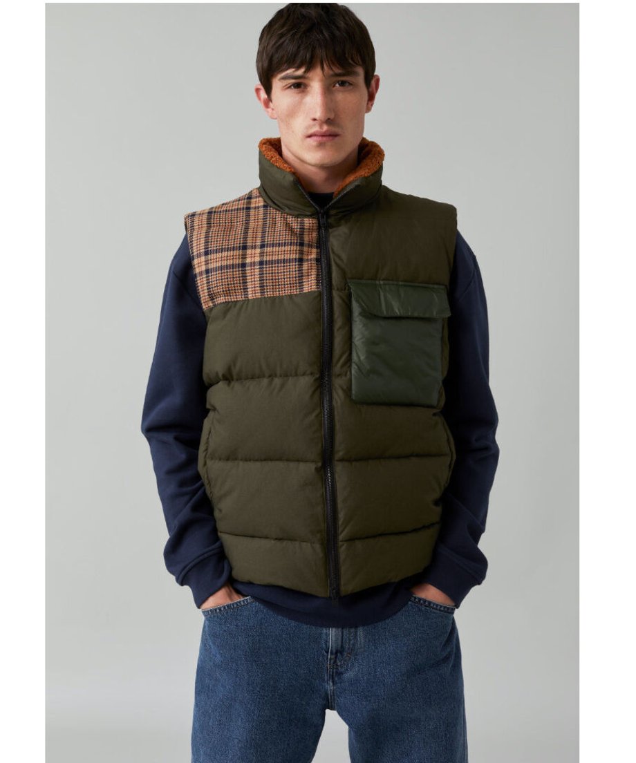 5dc7e2b3b9de65778bd63898