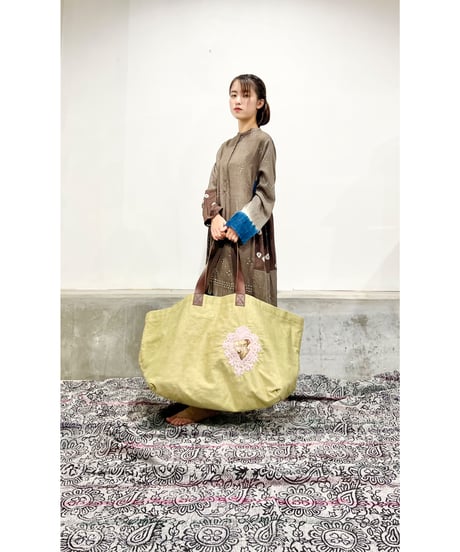 ハンド刺繍バッグ/ビッグサイズ/Pea green