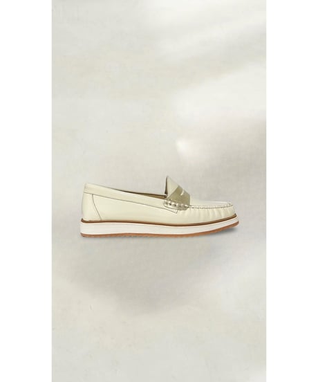 【残り僅か】BIANCA/エナメルレザーシューズ/Cream