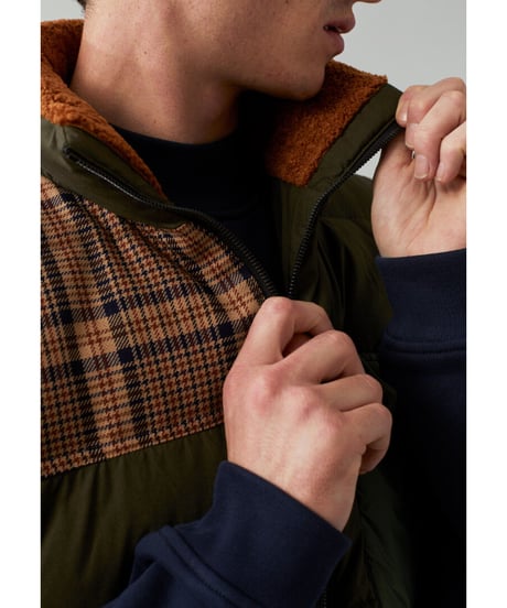 CLOSED Men's/シンサレートベスト/カーキ