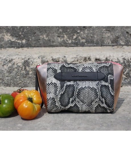 Pouch/AI-TRO-22/Black-Python