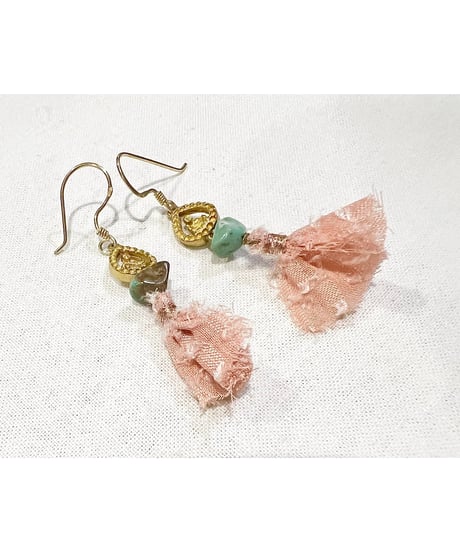 nina des criquets/Monk motif swaying silk tassels earrings/4sp-05