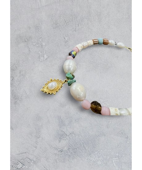 nina des criquets/Mother of pearl and bone bead bracelet 52542/Multi