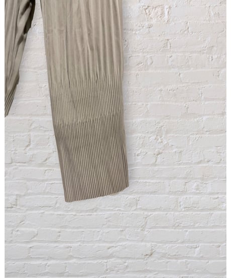 【残り僅か】Pleated Pants/Fawn グレージュ