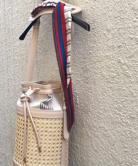 BRADARICONMAEベージュ Linen Vienna Backet Bag with Vintagescarf