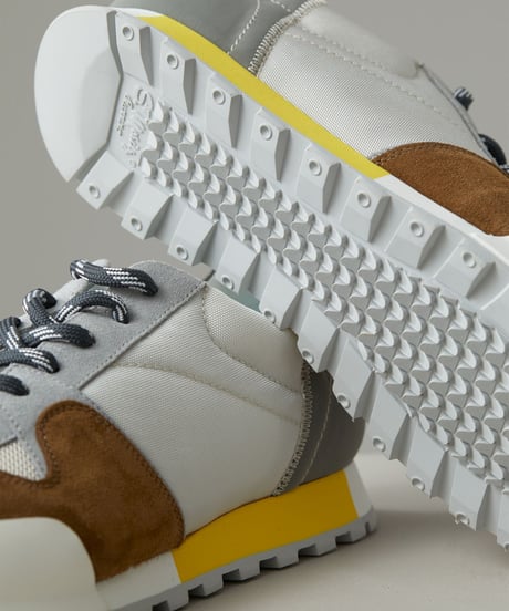 【残り僅か】CLOSED Men'sレースアップスニーカー/Brown oak