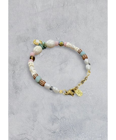 nina des criquets/Mother of pearl and bone bead bracelet 52542/Multi