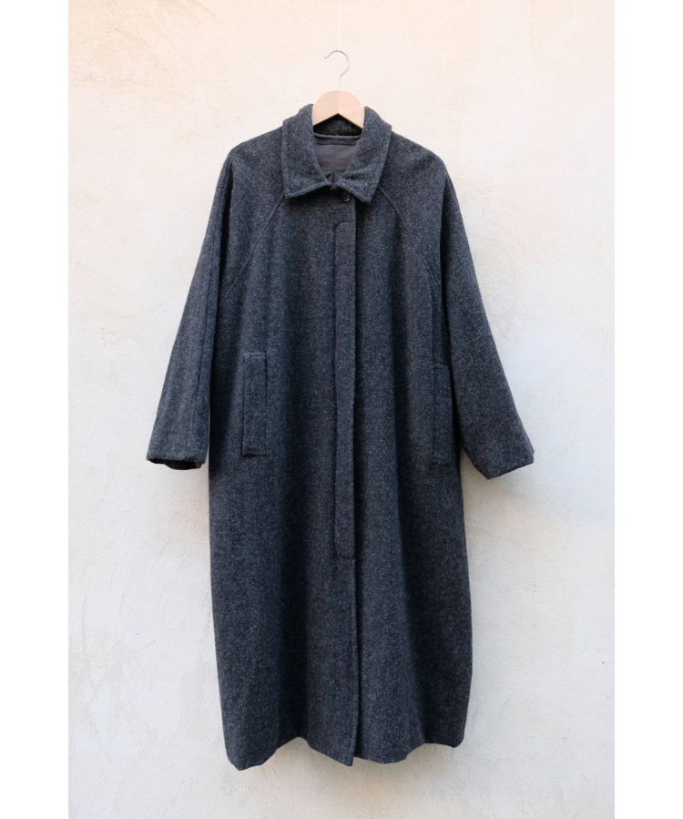 elsa esturgie/ヴァージンウール100%コート/カーボン | ETTA