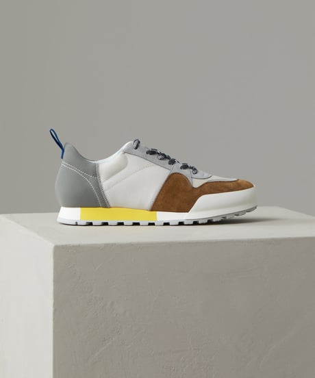 【残り僅か】CLOSED Men'sレースアップスニーカー/Brown oak