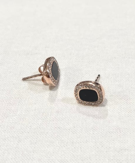 【残り僅か】nina des criquets/Black onyx and zirconia earrings/4sp-04