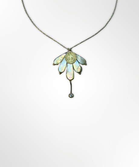 nina des criquets/Mother of Pearl and Maria ネックレス（シルバーチェーン）