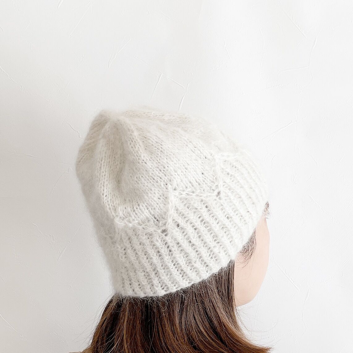 青山デカーボ サンタ帽子 編みぐるみヒーロー パンダヒーロー 大サイズ 新品 編み物キット「さんかく山の帽子」：BD-01 | 手編みのお店 / SPOOL