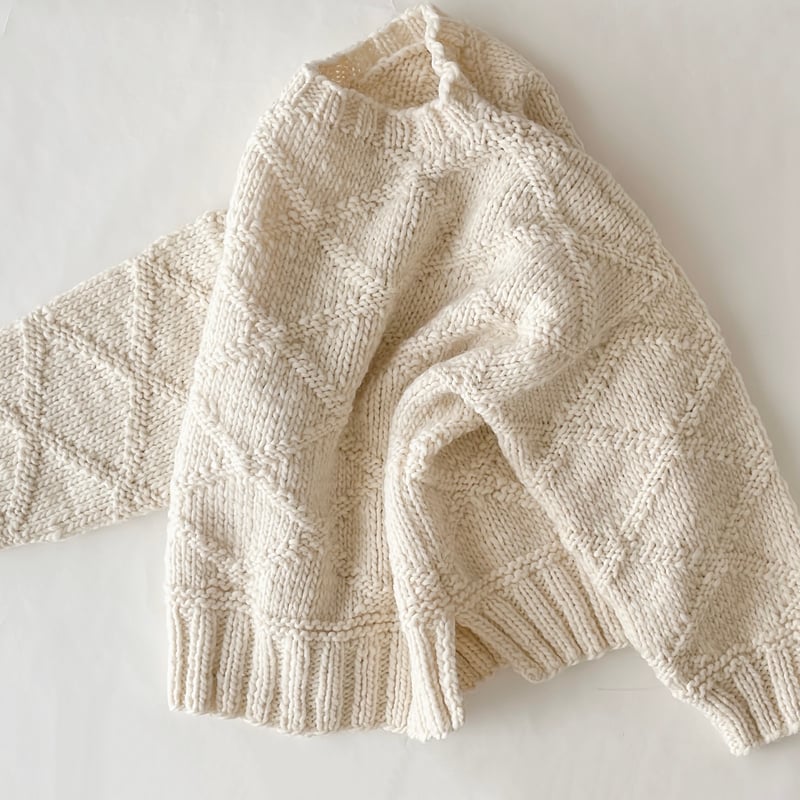 糸キット「ダイヤ柄のバルキーセーター」B51-01 | 手編みのお店 / SPOOL