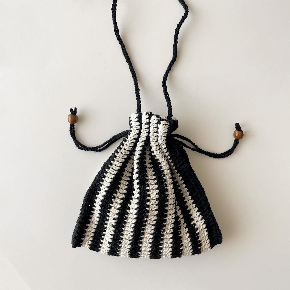 編みものキット「ボーダー柄の巾着ミニバッグ」BO-35 | 手編みのお店